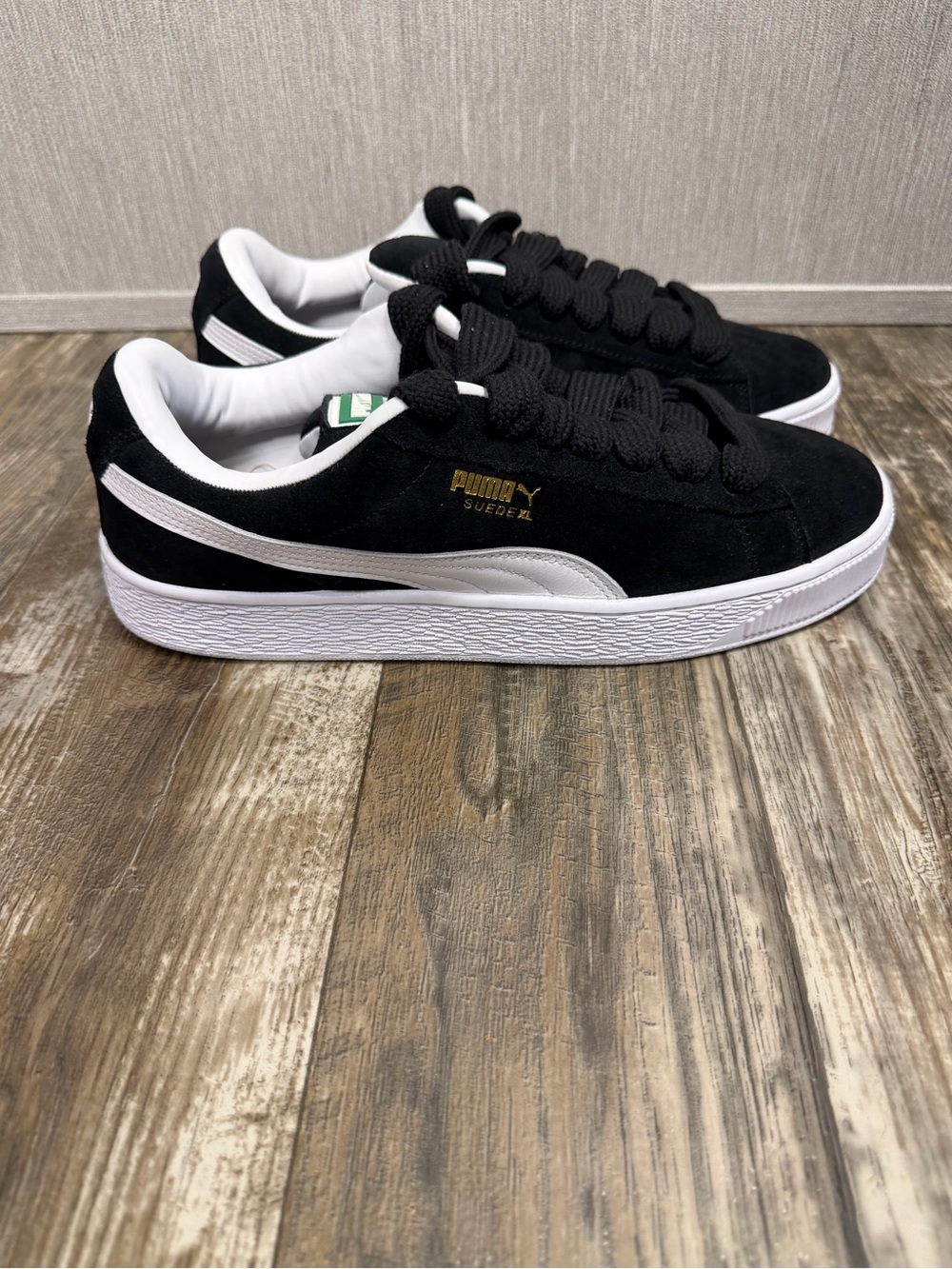Puma Black Suede Sneakers with White Formstrip and Gold Logo Size 11 - Picture 9 of 16